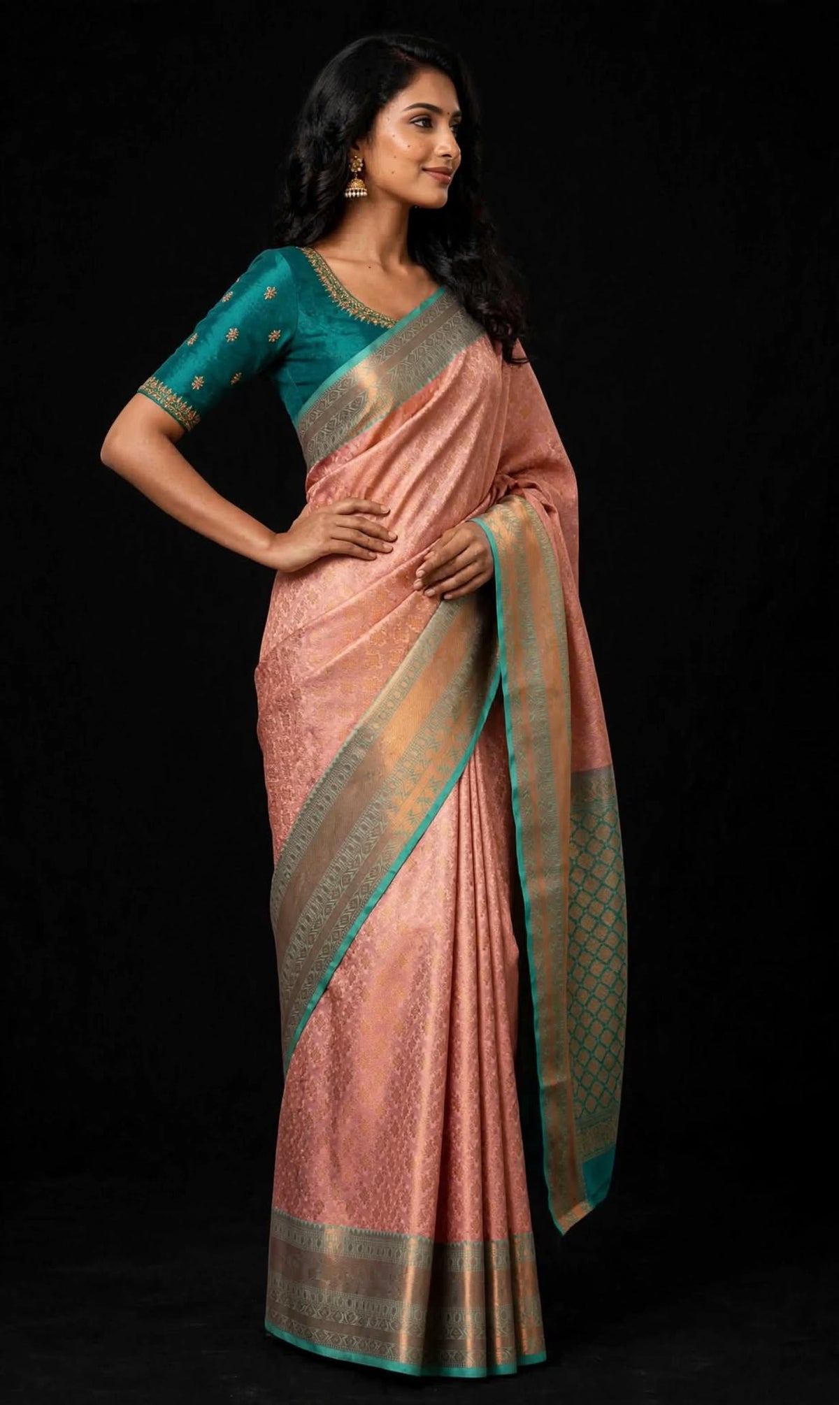 Aurelia Cream Banarasi Tanchоi Soft Silk Saree